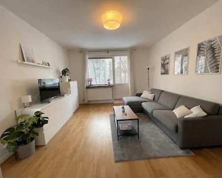 Ferienwohnung Flatin Erbjuder Laegenheter I Soedra Stockholm Exterior foto