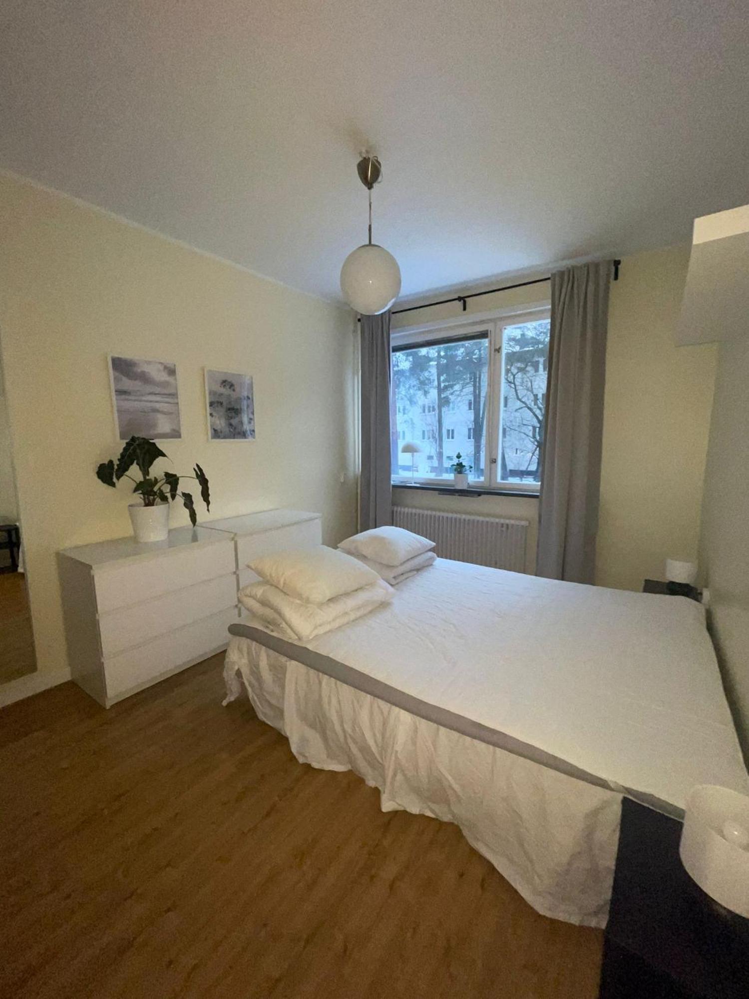 Ferienwohnung Flatin Erbjuder Laegenheter I Soedra Stockholm Exterior foto