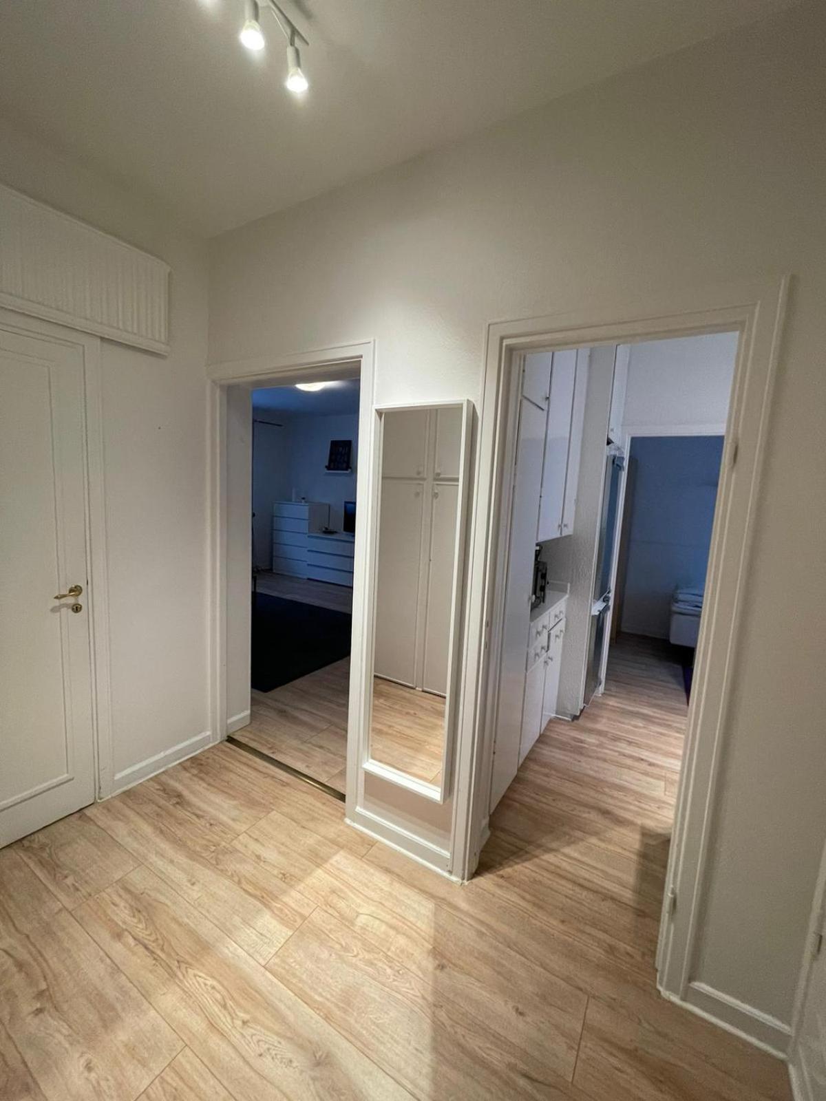 Ferienwohnung Flatin Erbjuder Laegenheter I Soedra Stockholm Exterior foto